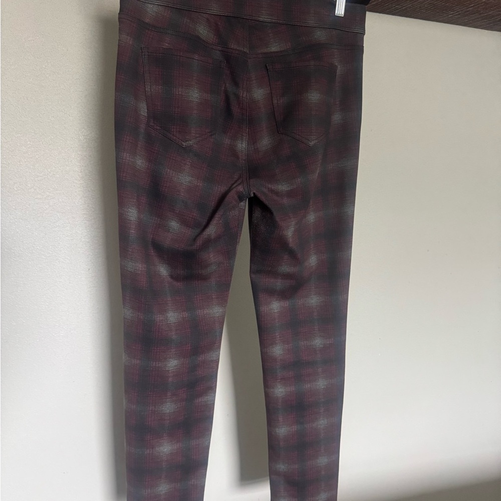 Plaid Leggings in Red and Gray